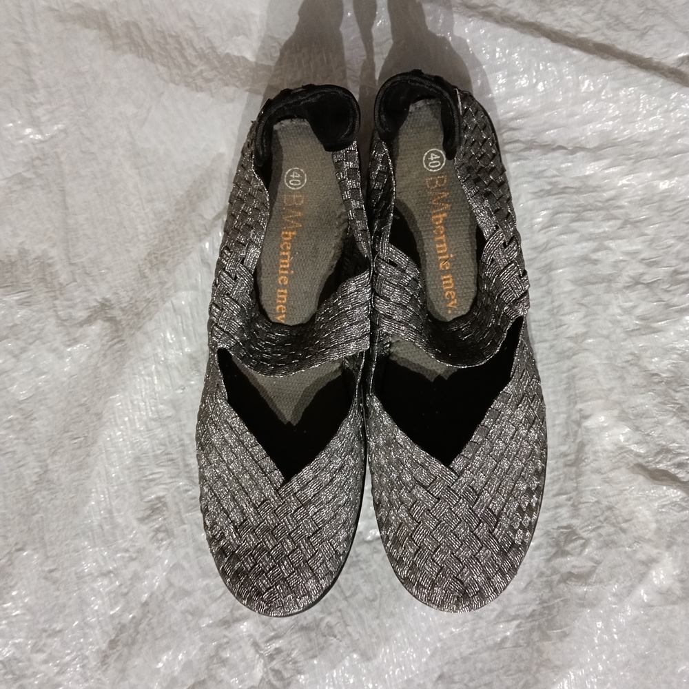 bernie mev. Woven Mary Jane Flats in Silver
